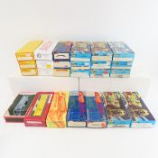 25 M&STL HO Scale Train Cars- Accurail, Athearn