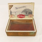 5¢ Sentinel Cigar Box w/Glass & Metal Display Top