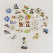 Pinup style tac pins