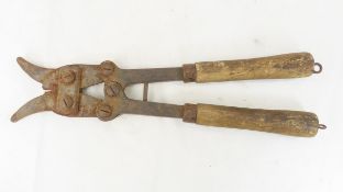 WWI French barbed wire cutters 1918 dated