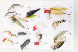 18 Vintage Fishing Lures South Bend, Heddon