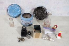 Kerogas Stove, Rochester Dairy Milk Bottle, S&P