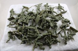 35 TIM MEE Toy Soldiers