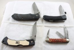 4 Folding Knives