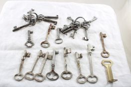Lot of Antique Skeleton, Barrel Keys & 1 Skate Key
