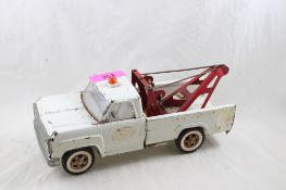 Pressed Steel Tonka Tow Truck 14