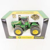 Ertl John Deere 9620 Tractor & Medallion