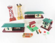 Lionelville 256 & 356 train stations, towers