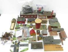 HO Scale Train Set Buildings & More