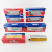 9 MTH S gauge train cars, 7 in boxes