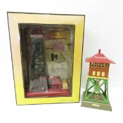 Lionel Signal Tower, Rail King Oil Derrick NIB