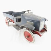 Keystone Packard Hand-crank Dump Truck - repainted