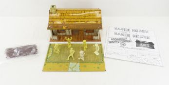 Marx Ranch House with some Accessories