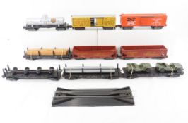 9 American Flyer boxcars, flat cars, & more