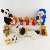 Wind Up & Battery Operated Plush Toys, Monkeys