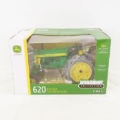Ertl John Deere 620 Row Crop, Prestige Collection