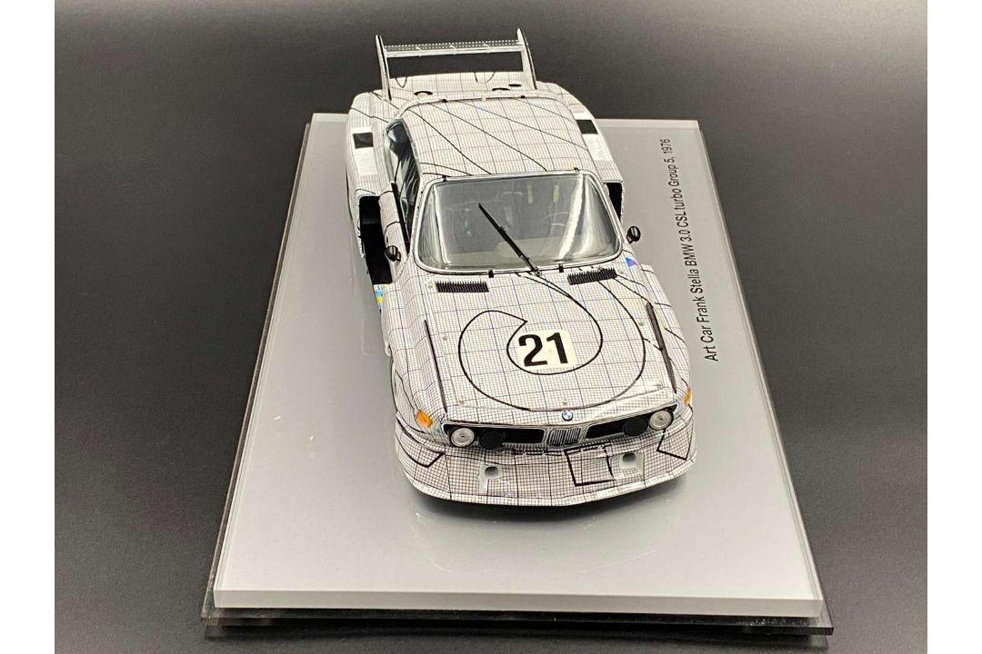 MINICHAMPS. BMW 3.0 CSL by FRANK STELLA 1:18 - Image 4 of 8