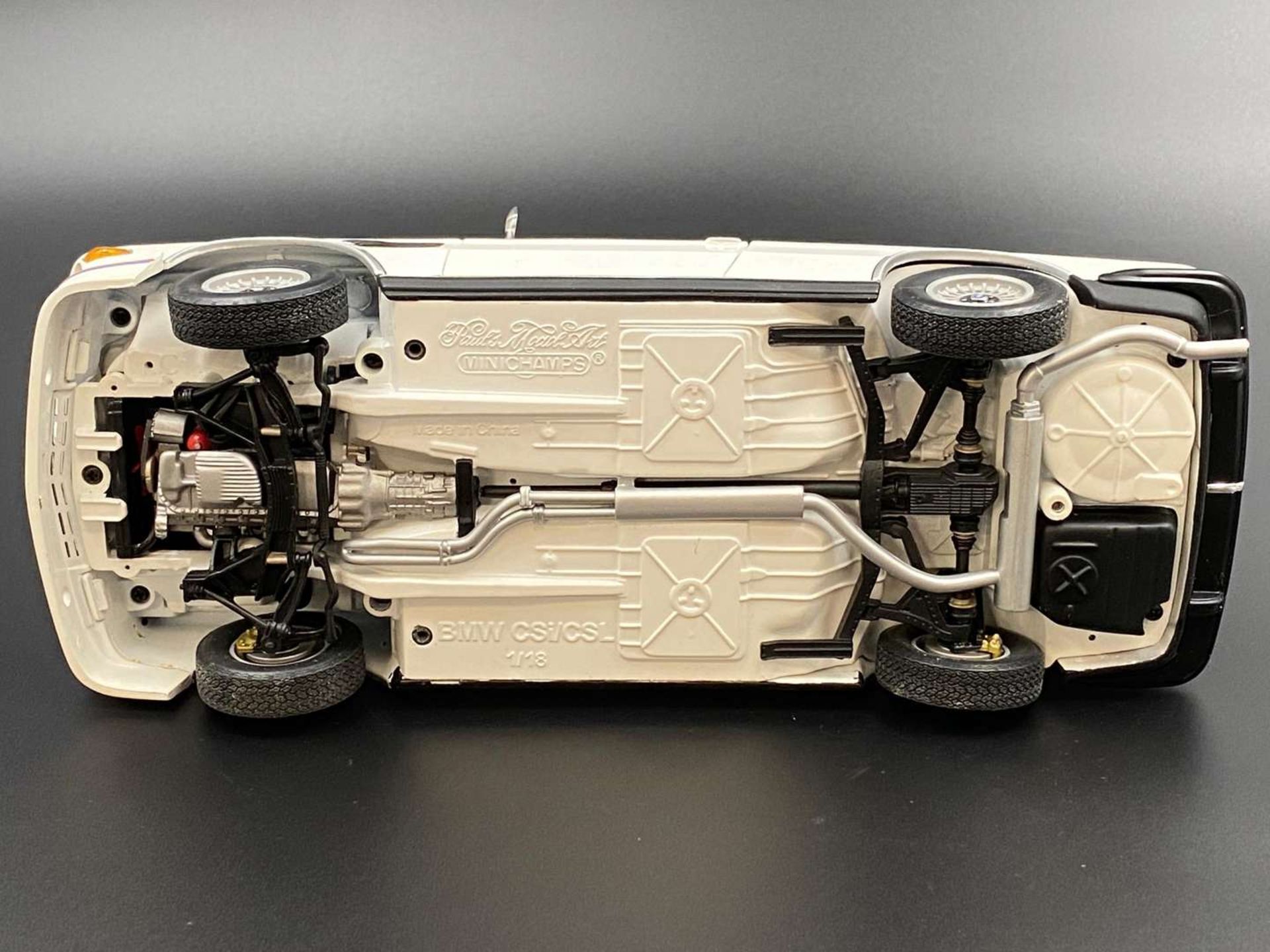 MINICHAMPS. 1973 BMW 3.0 CSL 1:18 - Image 6 of 6