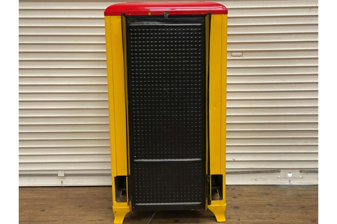 FRIGIDAIRE, a 1940s American upright refrigerator, repainted in “Royal Crown Cola” livery - Image 4 of 6