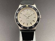 ZENITH, “Surf”, a stainless steel, automatic, centre seconds, calendar wristwatch. Ref 01 0170 380.