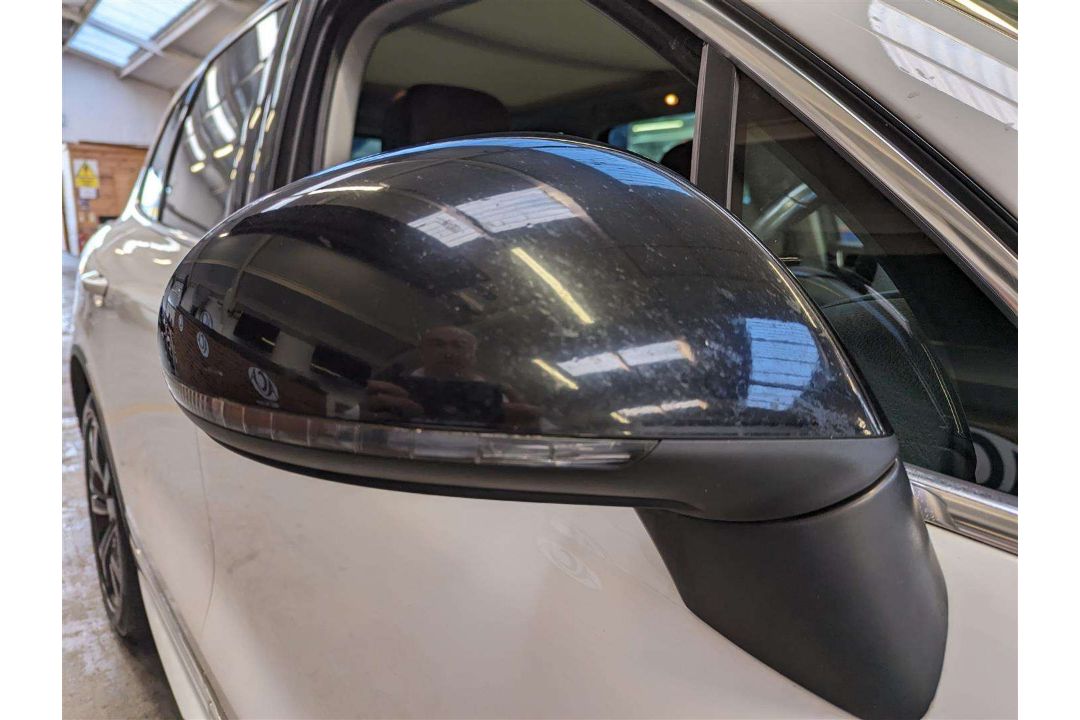 2014 VOLKSWAGEN TOUAREG V6 R-LINE TDI BMT - Image 9 of 29