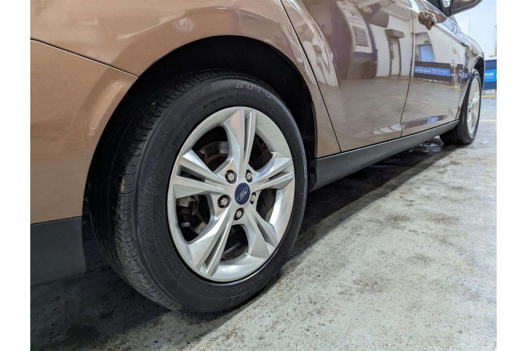 2013 FORD FOCUS ZETEC TURBO - Image 8 of 25