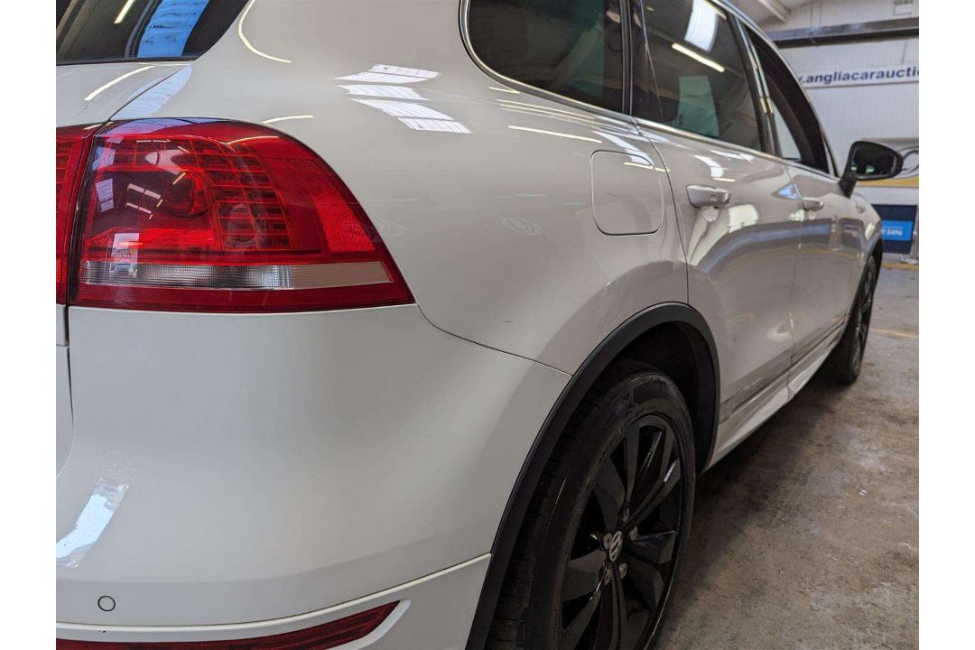 2014 VOLKSWAGEN TOUAREG V6 R-LINE TDI BMT - Image 21 of 29