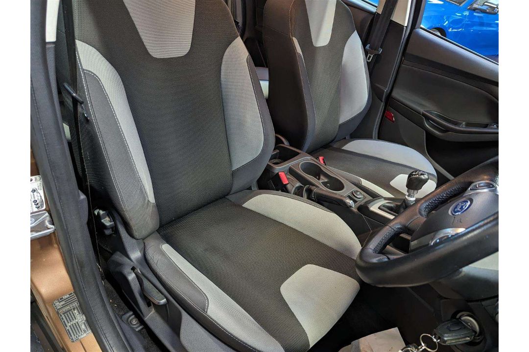 2013 FORD FOCUS ZETEC TURBO - Image 16 of 25