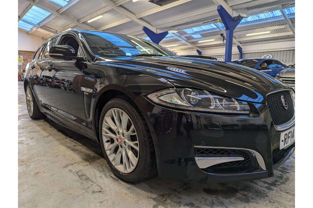 2014 JAGUAR XF R-SPORT V6 D AUTO - Image 12 of 26