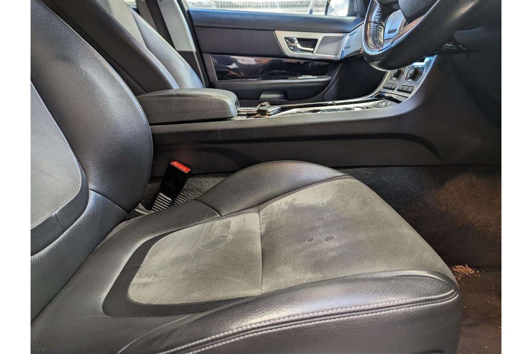 2014 JAGUAR XF R-SPORT V6 D AUTO - Image 8 of 26