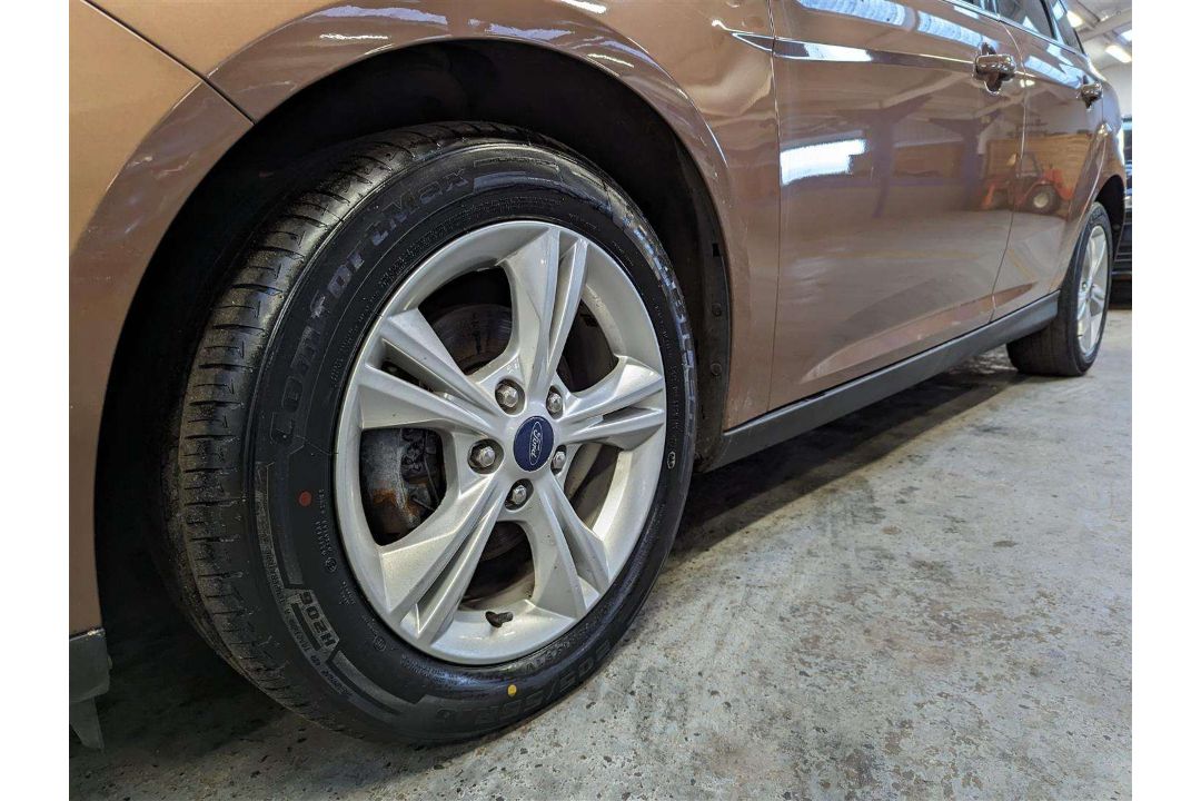 2013 FORD FOCUS ZETEC TURBO - Image 20 of 25
