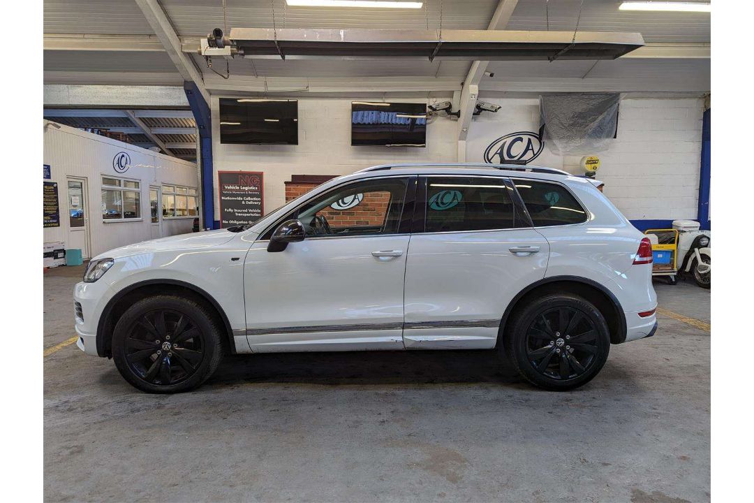 2014 VOLKSWAGEN TOUAREG V6 R-LINE TDI BMT - Image 7 of 29