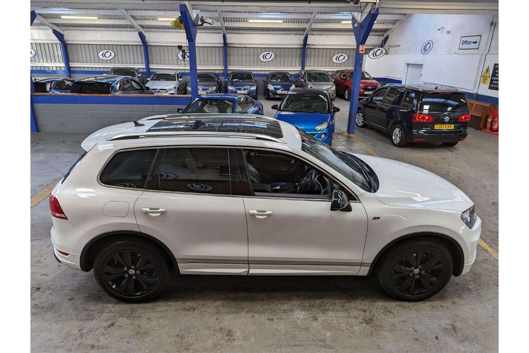 2014 VOLKSWAGEN TOUAREG V6 R-LINE TDI BMT - Image 29 of 29