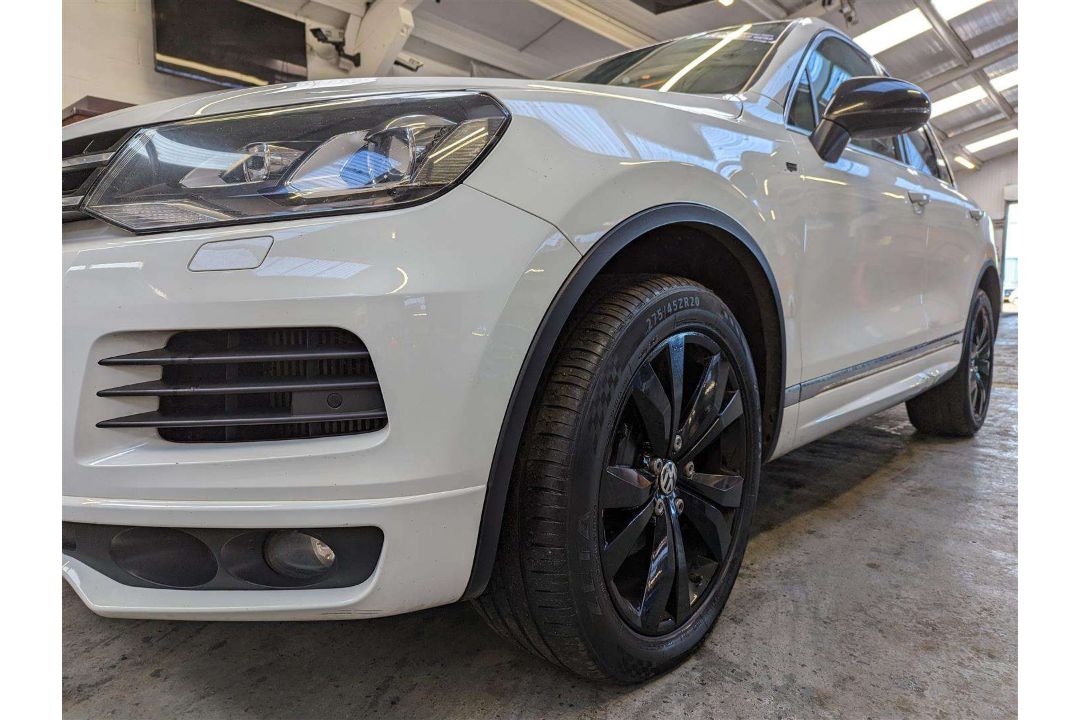 2014 VOLKSWAGEN TOUAREG V6 R-LINE TDI BMT - Image 10 of 29