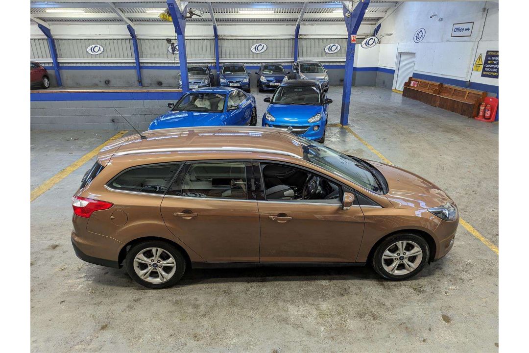 2013 FORD FOCUS ZETEC TURBO - Image 11 of 25