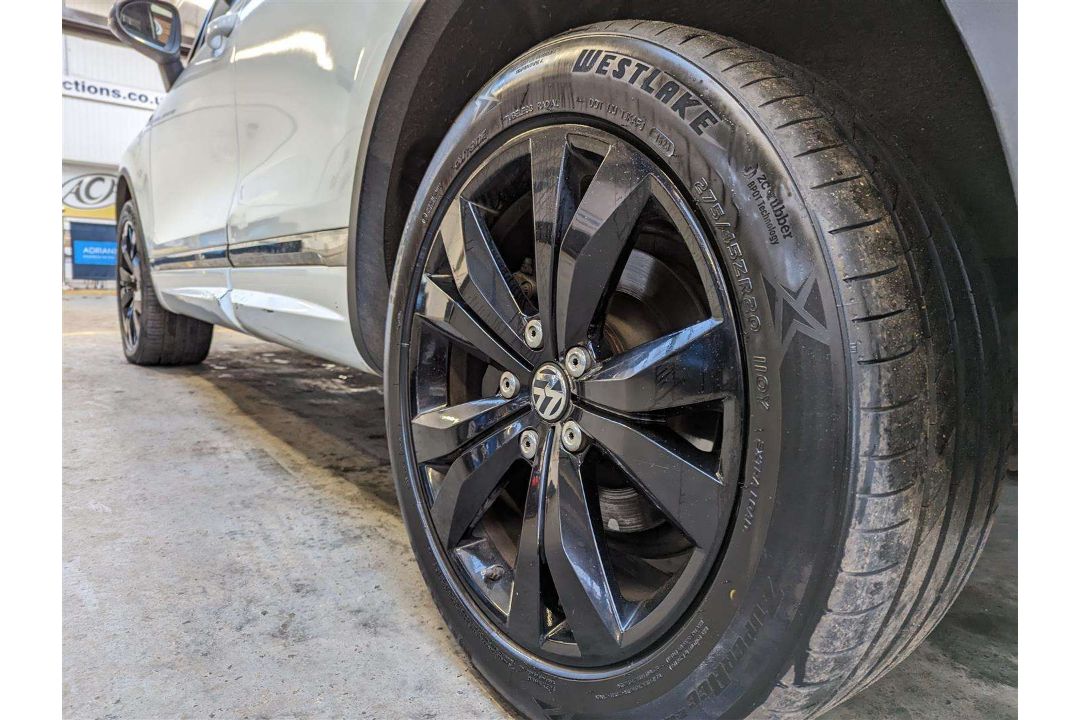 2014 VOLKSWAGEN TOUAREG V6 R-LINE TDI BMT - Image 13 of 29