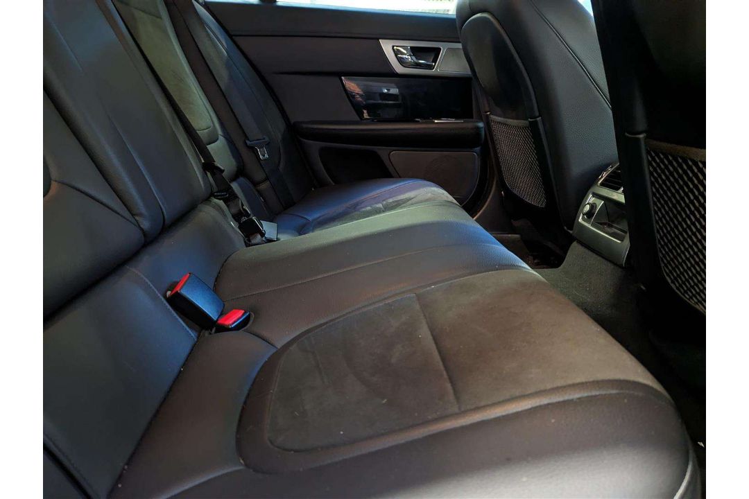 2014 JAGUAR XF R-SPORT V6 D AUTO - Image 13 of 26