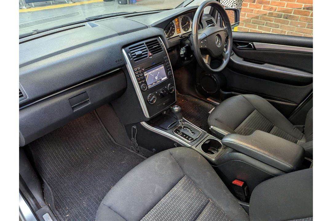 2009 MERCEDES-BENZ B160 SE CVT - Image 15 of 30