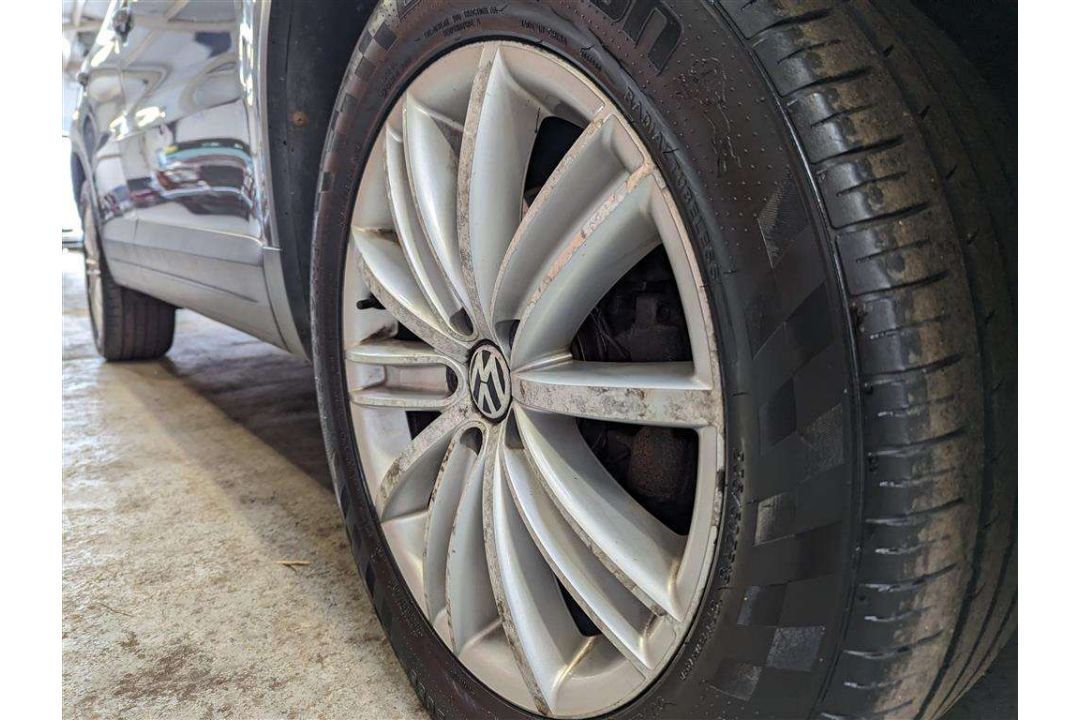 2009 VOLKSWAGEN TIGUAN SPORT TDI 140 AUTO - Image 13 of 27