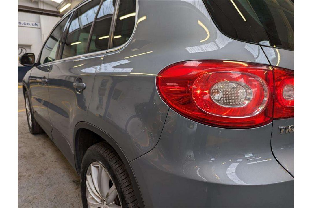 2009 VOLKSWAGEN TIGUAN SPORT TDI 140 AUTO - Image 5 of 27