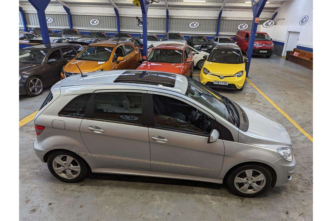 2009 MERCEDES-BENZ B160 SE CVT - Image 22 of 30