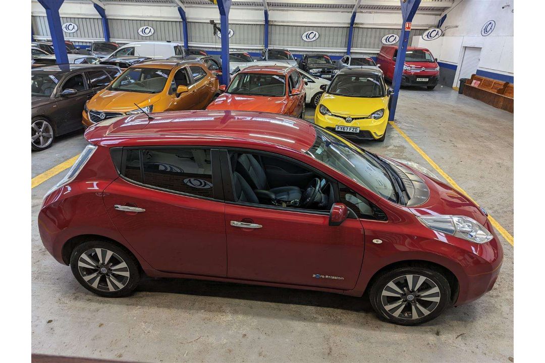 2014 NISSAN LEAF **SOLD - Image 24 of 27