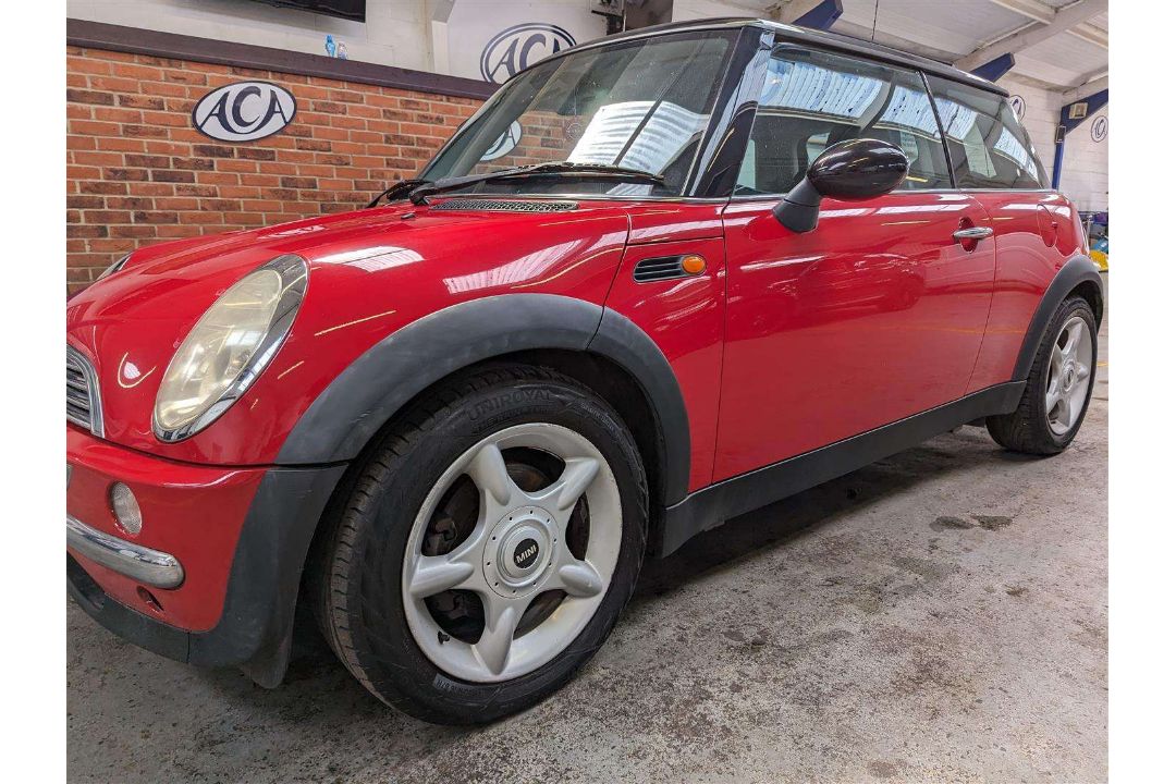 2004 MINI COOPER **SOLD - Image 13 of 27