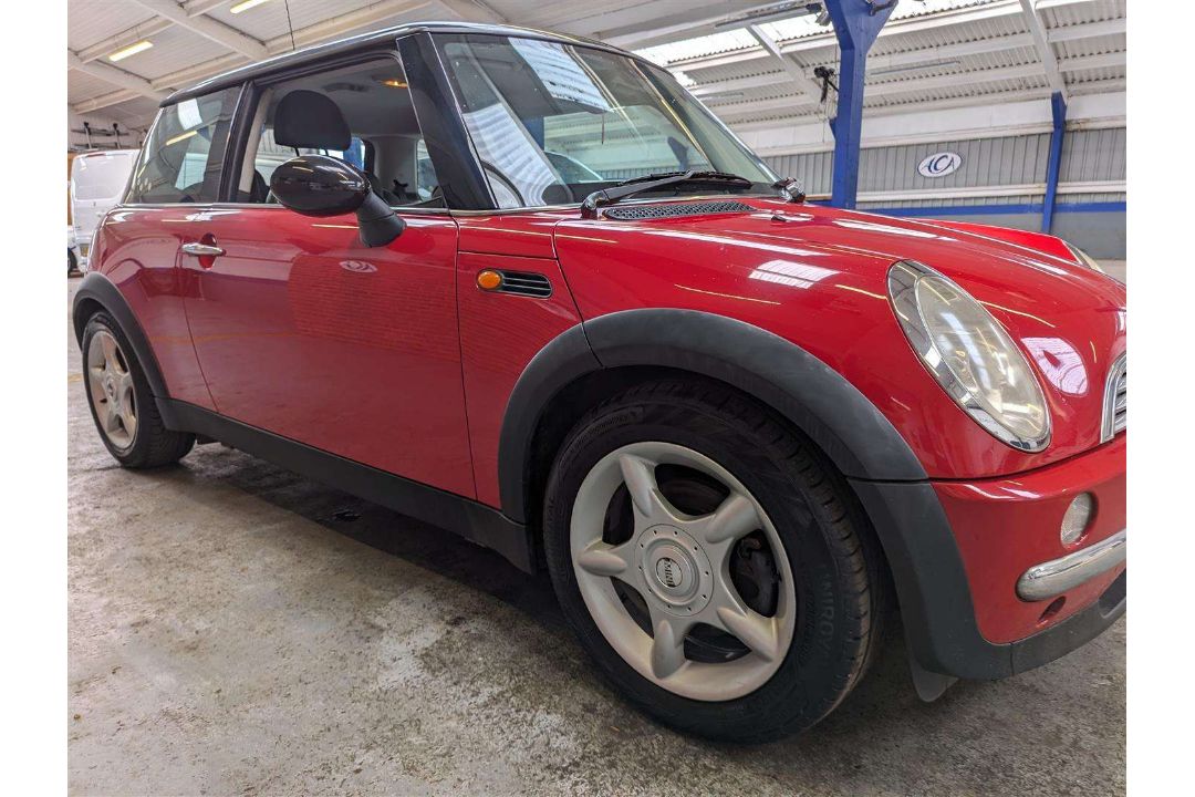 2004 MINI COOPER **SOLD - Image 23 of 27