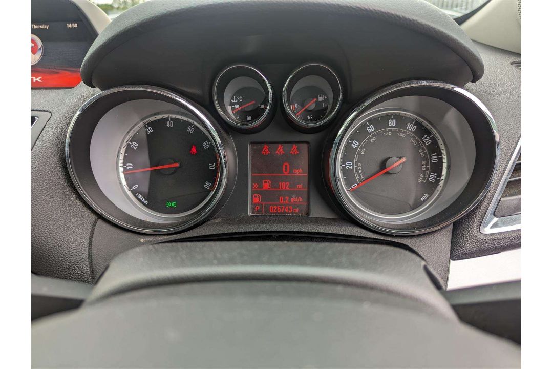 2015 VAUXHALL MOKKA TECH LINE TURBO AUT - Image 24 of 27