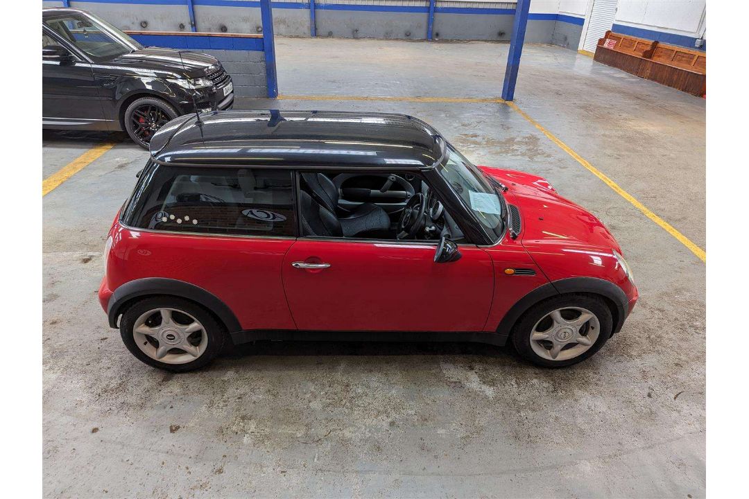 2004 MINI COOPER **SOLD - Image 26 of 27