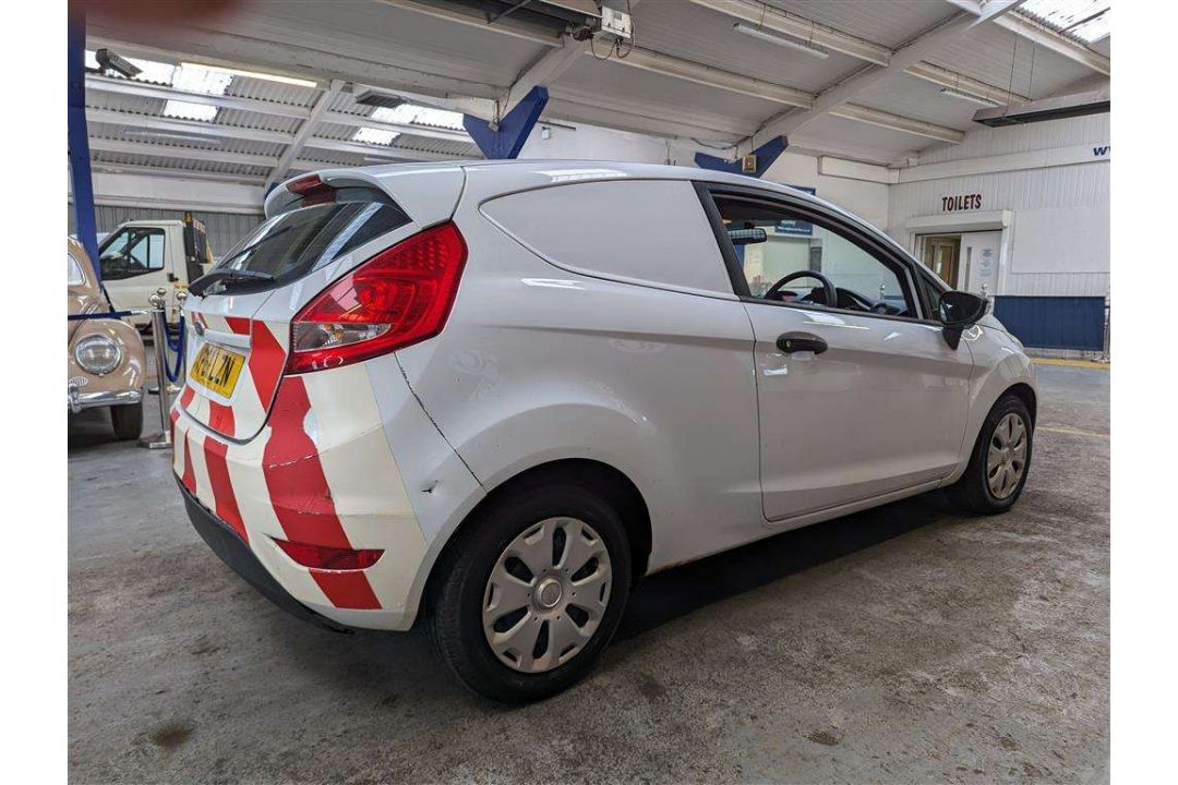 2011 FORD FIESTA ECONETIC TDCI DPF - Image 8 of 27