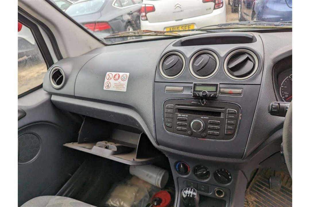 2011 FORD TRAN CONNECT 90 T230 - Image 26 of 26