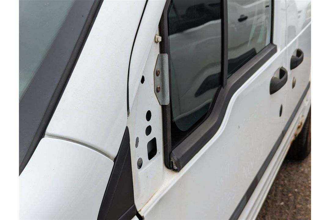 2011 FORD TRAN CONNECT 90 T230 - Image 23 of 26