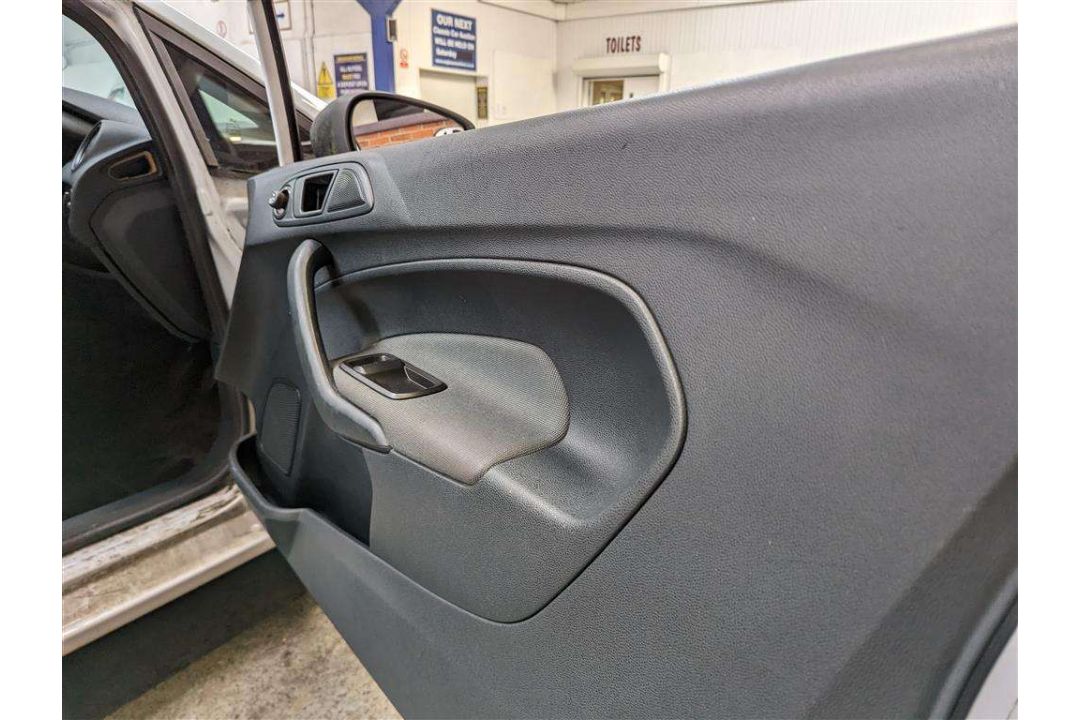 2011 FORD FIESTA ECONETIC TDCI DPF - Image 22 of 27